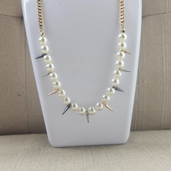 Nicole Miller Women Necklace Pearl & Spike Choker Gold Tone Fashion Jewelry NWT - Picture 5 of 13